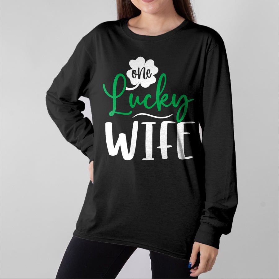 Best Wife Shirt, Wife and Husband Unisex T-Shirt/Hoodie/Sweatshirt HLT00 - Gift for wife T shirt, lucky wife Womens Happy Saint Patricks Day Irish Shamrock One Lucky Wife V-