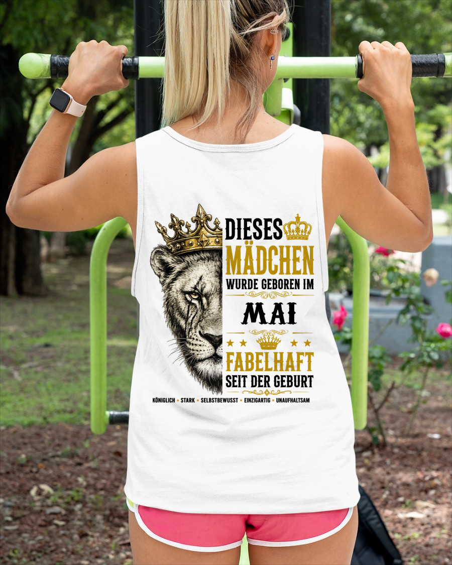 MAI– DIESES MÄDCHEN WURDE FANTASTISCH GEBOREN – LÖWENMÄDCHEN STÄRKE – T-SHIRT FÜR DAMEN - MTNN05 (SKU2605-344-05)