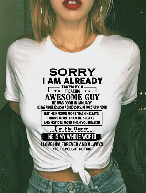JANUARY - I'M HIS QUEEN, HE'S MY WHOLE WORLD – T-SHIRT FROM HUSBAND – MTNN01 (SKUT08-11-01)