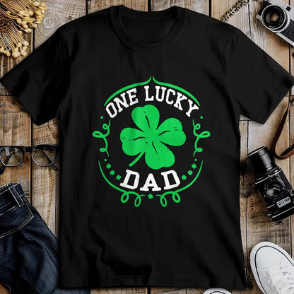 Gift for Dad Shirt, Funny Dad Unisex T-Shirt/Hoodie/Sweatshirt HLT00 – Mens One Lucky Dad Shirt Funny St Patricks Day Gift For Daddy Men T-Shirt
