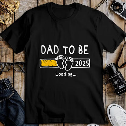 Gift for Dad Shirt, Funny Dad Unisex T-Shirt/Hoodie/Sweatshirt HLT00 – Dad To Be 2025 Dad est 2025 Daddy To Be Promoted to Daddy T-Shirt