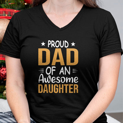 Gift for Dad Shirt, Funny Dad Unisex T-Shirt/Hoodie/Sweatshirt HLT00 – Men Proud Dad Of A Girl An Awesome Daughter Father_s Day T-Shirt