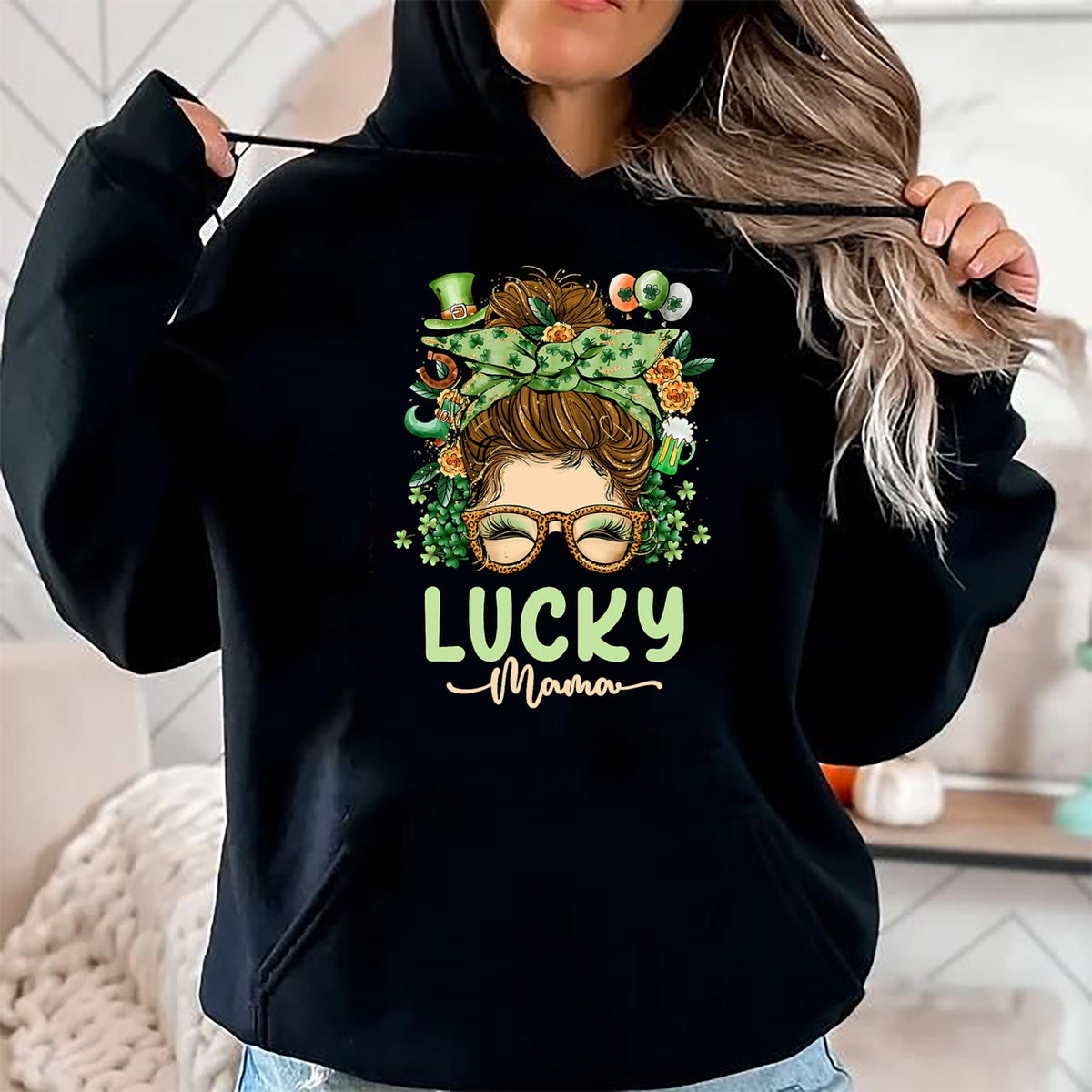 Gift for Mom Shirt, Funny Mom Unisex T-Shirt/Hoodie/Sweatshirt HLT00 - Lucky Mama St Patricks & Mothers Day Mom Messy Bun Irish T-Shirt
