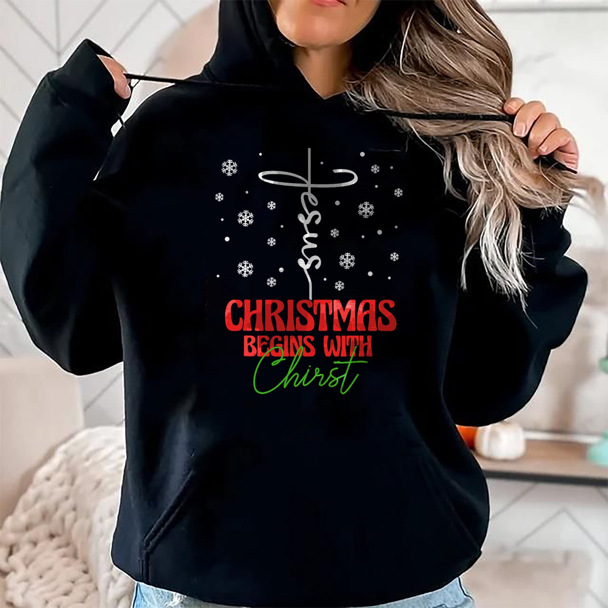 Christian Tee, Christian Faith Unisex T-Shirt/Hoodie/Sweatshirt HLT00 - Christmas Begins With Christ Cross Christian Religious Xmas T-Shirt