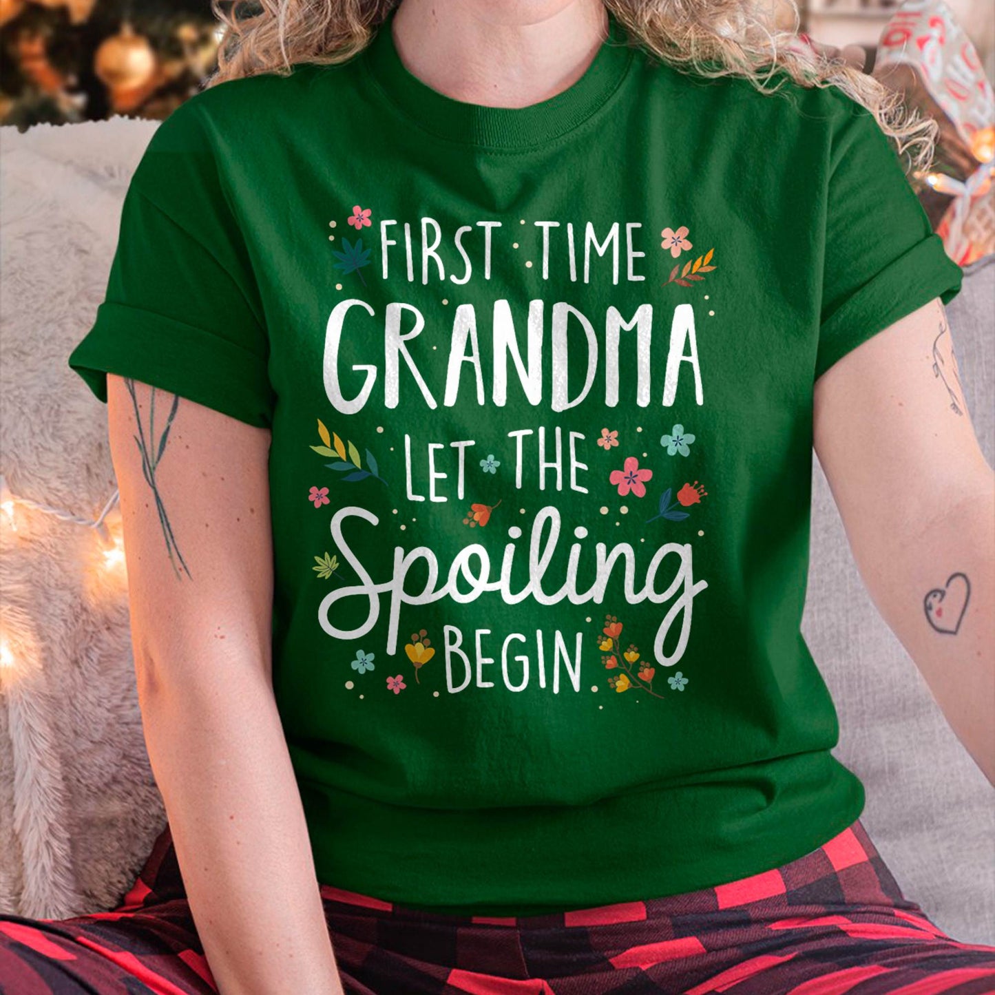 FIRST TIME GRANDMA T-SHIRT – PERFECT GIFT FOR NEW GRANDMAS - MTNN00 (SKU8-GRA00)