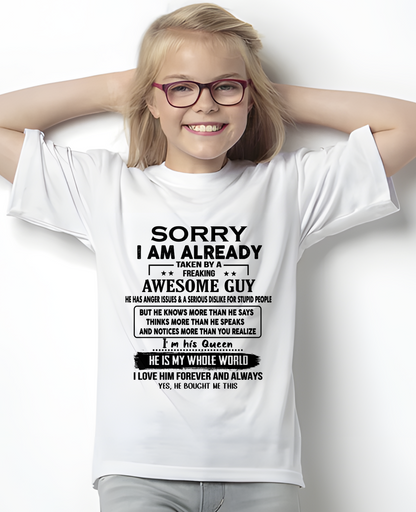I'M HIS QUEEN, HE'S MY WHOLE WORLD – T-SHIRT FROM HUSBAND – MTNN00 (SKUT08-11-00)
