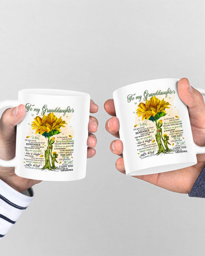TO GRANDDAUGHTER MUG 02 - GIFT FROM GRANDMA - hnds00