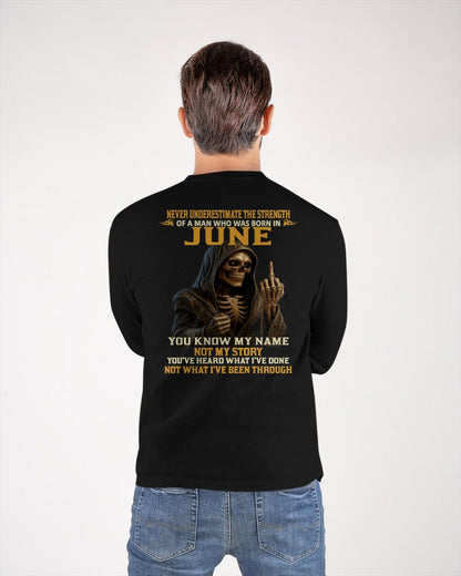 JUNE - NEVER UNDERESTIMATE - BIRTHDAY T-SHIRT FOR MEN - MTNN06 (SKU26T-01-06-06)