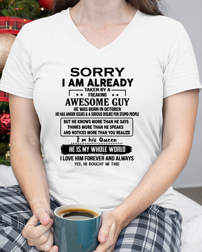 OCTOBER - I'M HIS QUEEN, HE'S MY WHOLE WORLD – T-SHIRT FROM HUSBAND – MTNN10 (SKUT08-11-10)