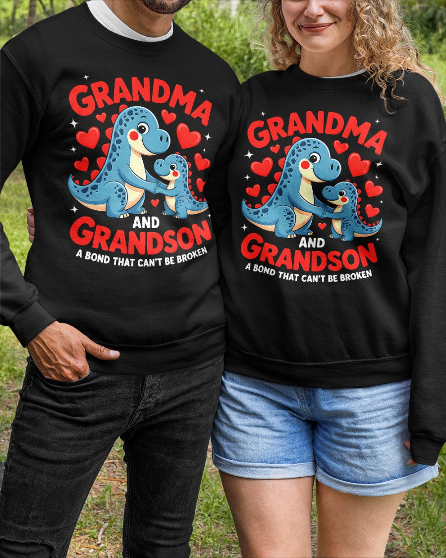 GRANDMA AND GRANDSON A BOND THAT CAN'T BE BROKEN DINOSAUR UNISEX T-SHIRT MTNN00 (SKU-GMS3)