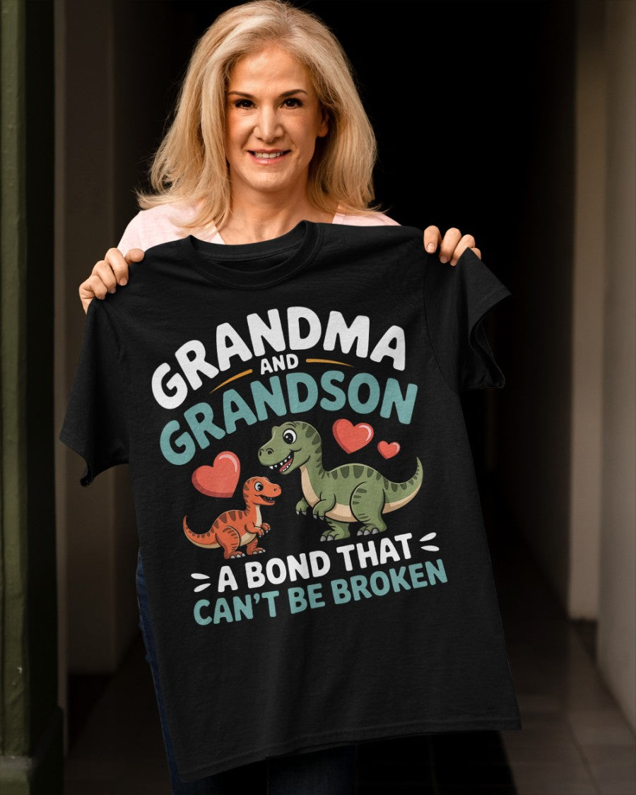 GRANDMA AND GRANDSON A BOND THAT CAN'T BE BROKEN DINOSAUR UNISEX T-SHIRT - MTNN00 (SKU-GMS5)