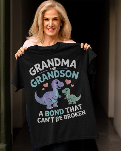 GRANDMA AND GRANDSON A BOND THAT CAN'T BE BROKEN DINOSAUR UNISEX T-SHIRT MTNN00 (SKU-GMS4)