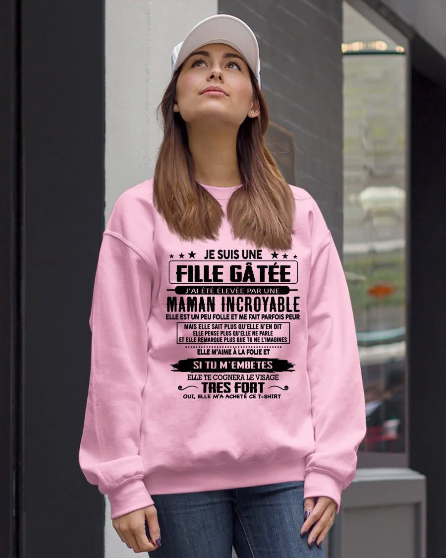 T-SHIRT JE SUIS UNE FILLE CHANCEUSE – CADEAU TOUCHANT DE MAMAN INCROYABLE - frMTNN00 (SKU26T-0190-00)