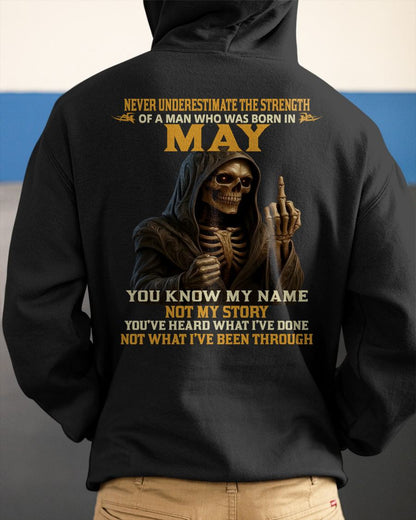 MAY - NEVER UNDERESTIMATE - BIRTHDAY T-SHIRT FOR MEN - MTNN05 (SKU26T-01-06-05)